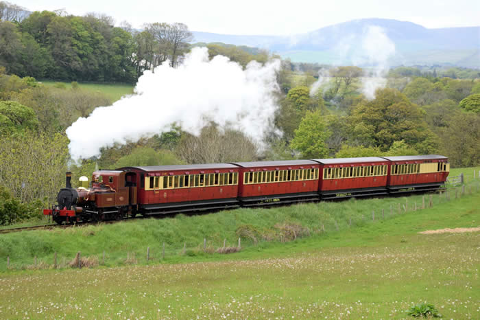 Fenella on the climb from Douglas to Port Soderick