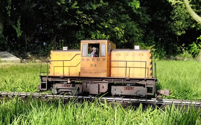 A General Electric 45ton side rod diesel of 1958