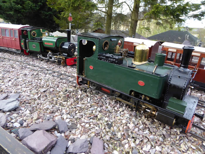 Pearse Leeds No 1 and Roundhouse Dylan at Rheilfford cwm Damems