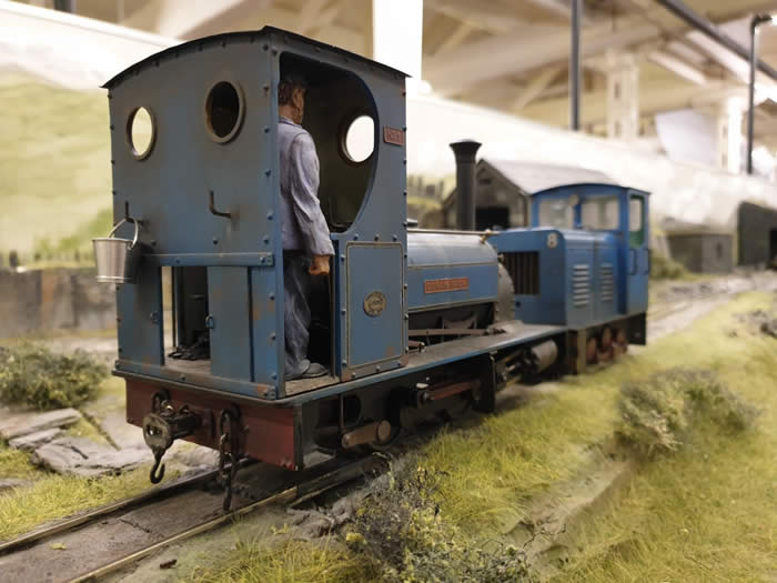 'DDRAIG BACH' shunts on Melin Llechi