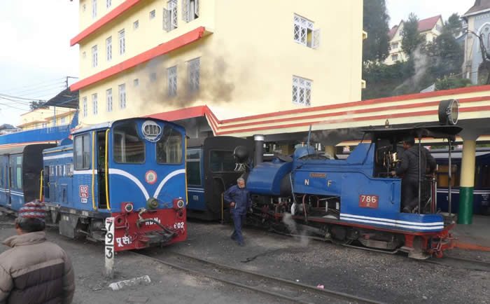 NDM-6 and Class B, Darjeeling Station