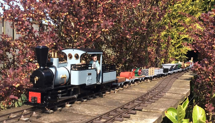 O and K  (Angus built) loco on its maiden trip on the Sherburn Light Railway