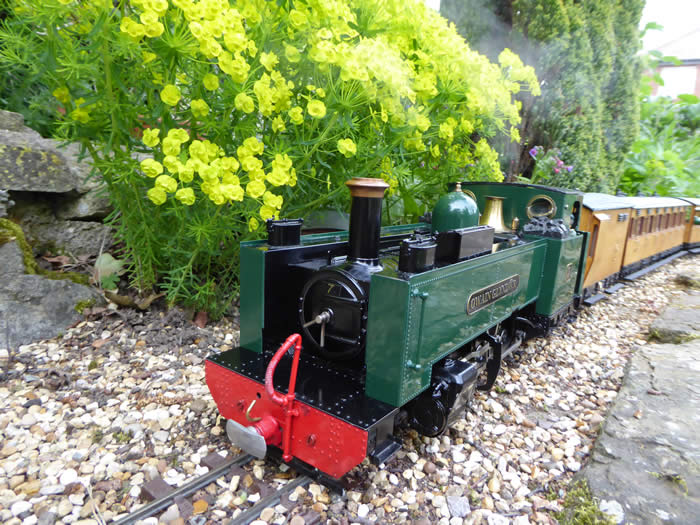 VofR No 7 Owain Glyndwr with early teak set