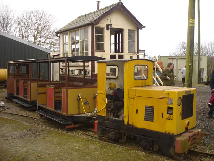 North Ings Farm : ex East Anglia Water Ruston