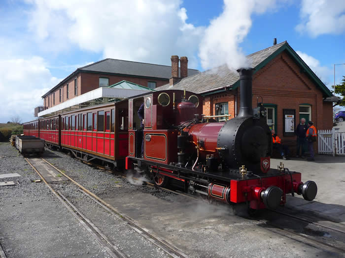 Towyn : Tallylyn Railway