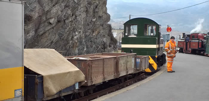 Works Train FR Baguley-Drewry Castell Criccieth